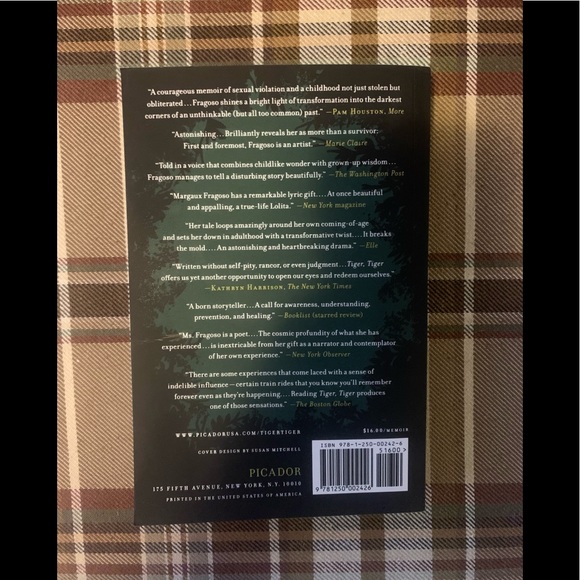 All the Ugly and Wonderful Things and Tiger Tiger book bundle - Picture 6 of 13